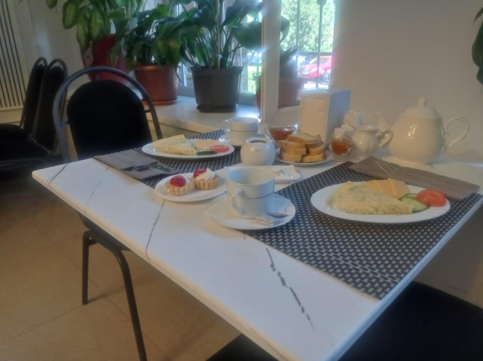 Ajour Hotel Almati Kültér fotó