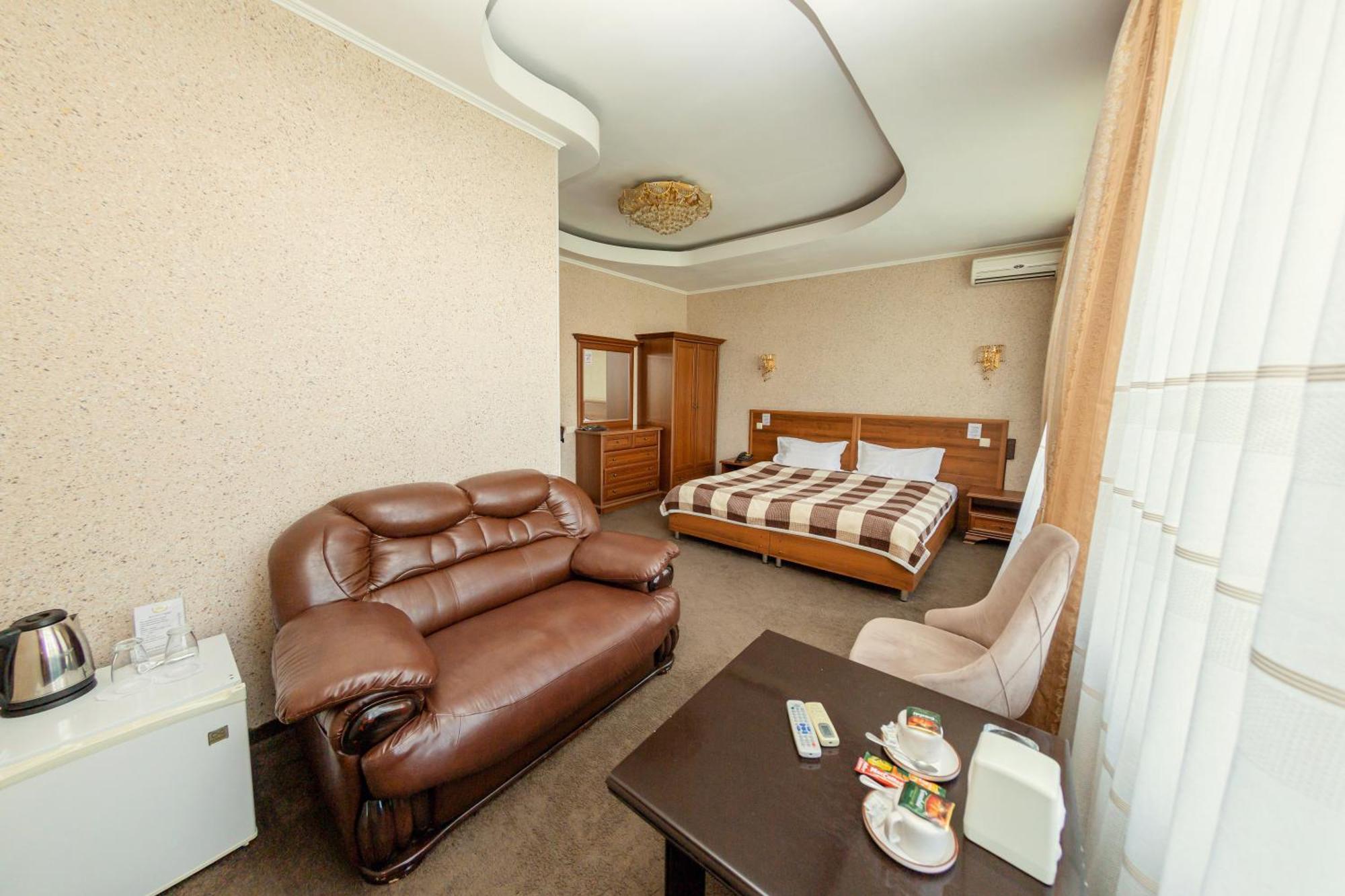 Ajour Hotel Almati Kültér fotó