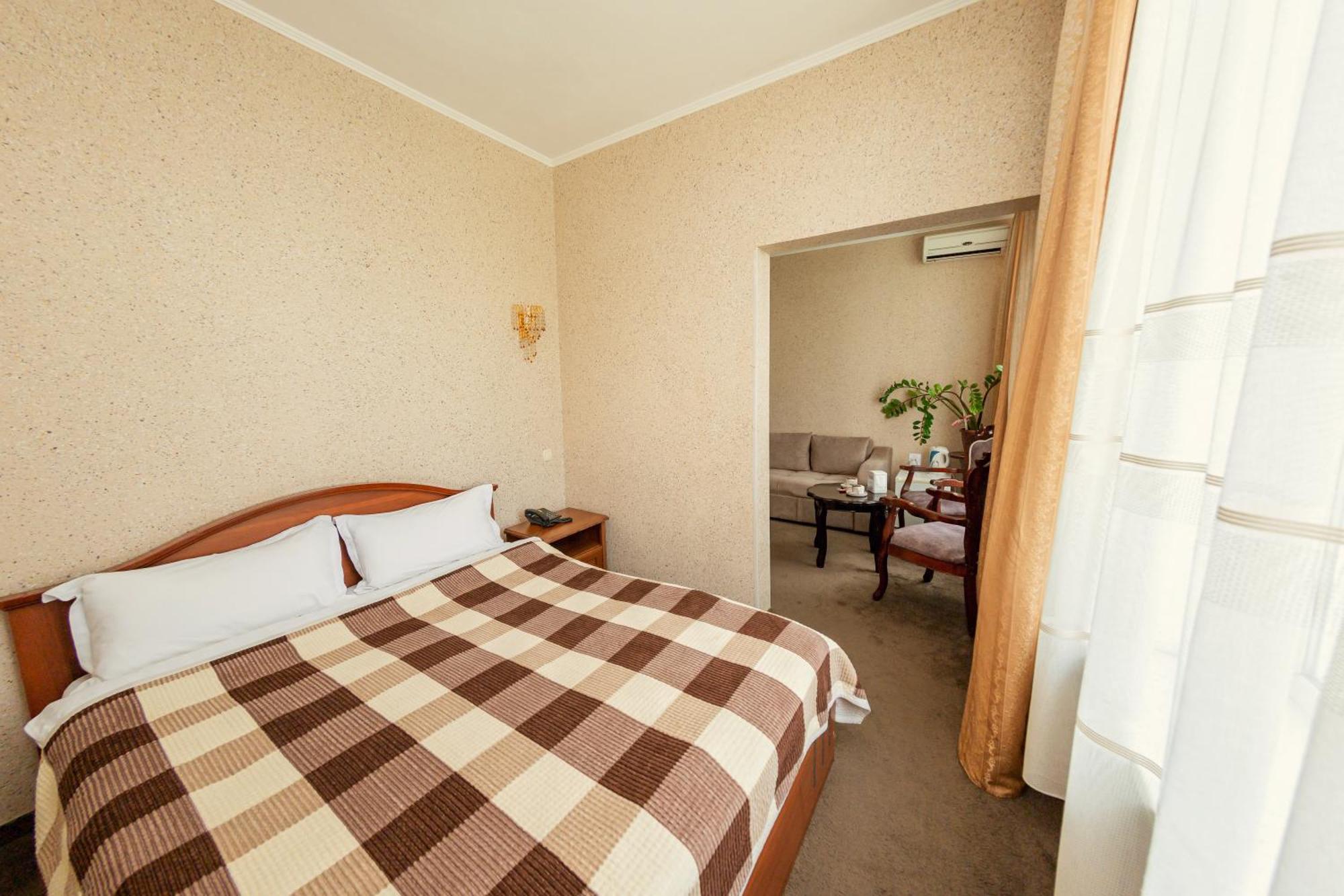Ajour Hotel Almati Kültér fotó